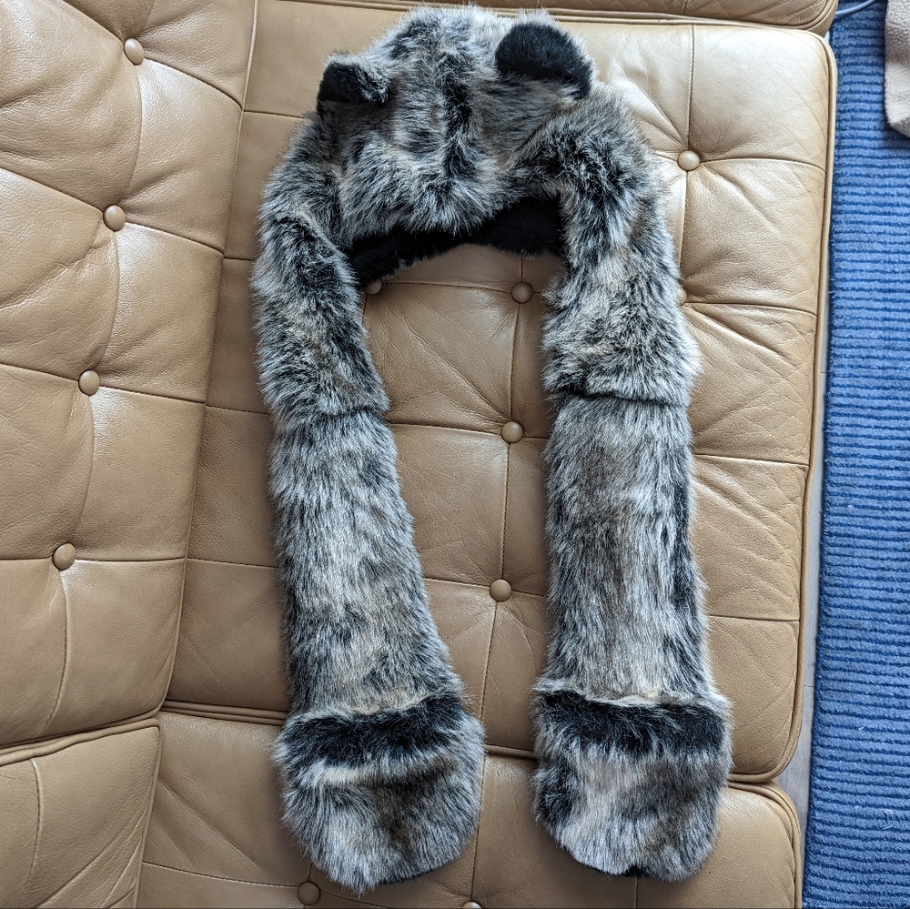 Wolf 🐺 faux fur hat